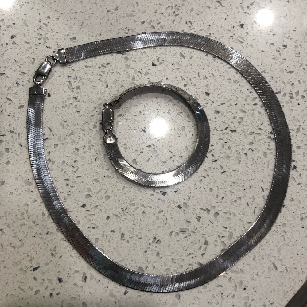 Sterling silver necklace and bracelet. Unisex.